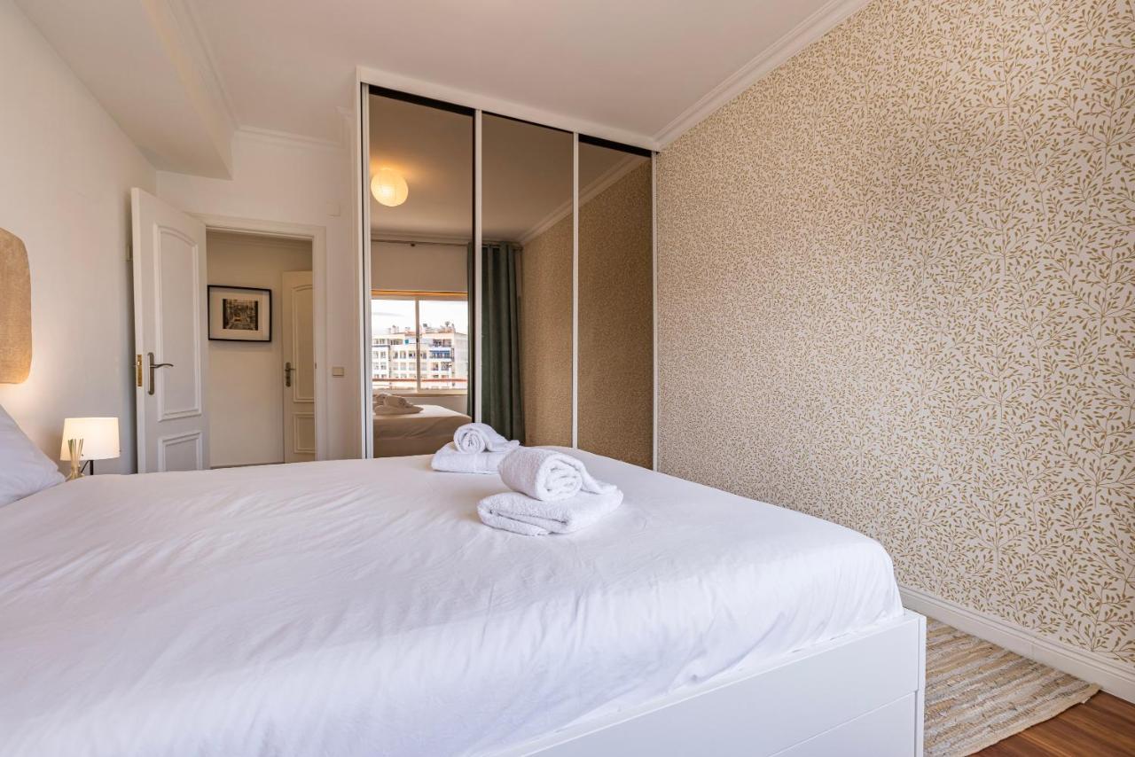 Sunny 2 Bdr Apartment By Lovelystay Шарнека Экстерьер фото