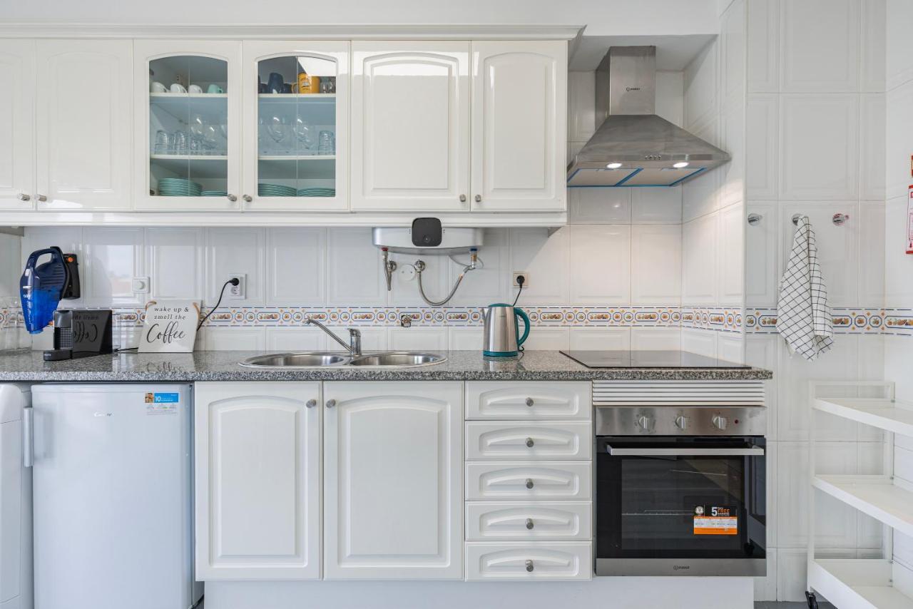 Sunny 2 Bdr Apartment By Lovelystay Шарнека Экстерьер фото